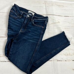 We The Free Jeans 28 High Waist Stretchy Dark Blue